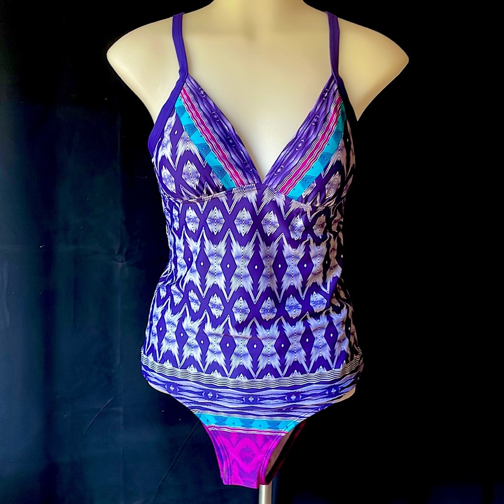 Athleta Tankini set with racer back